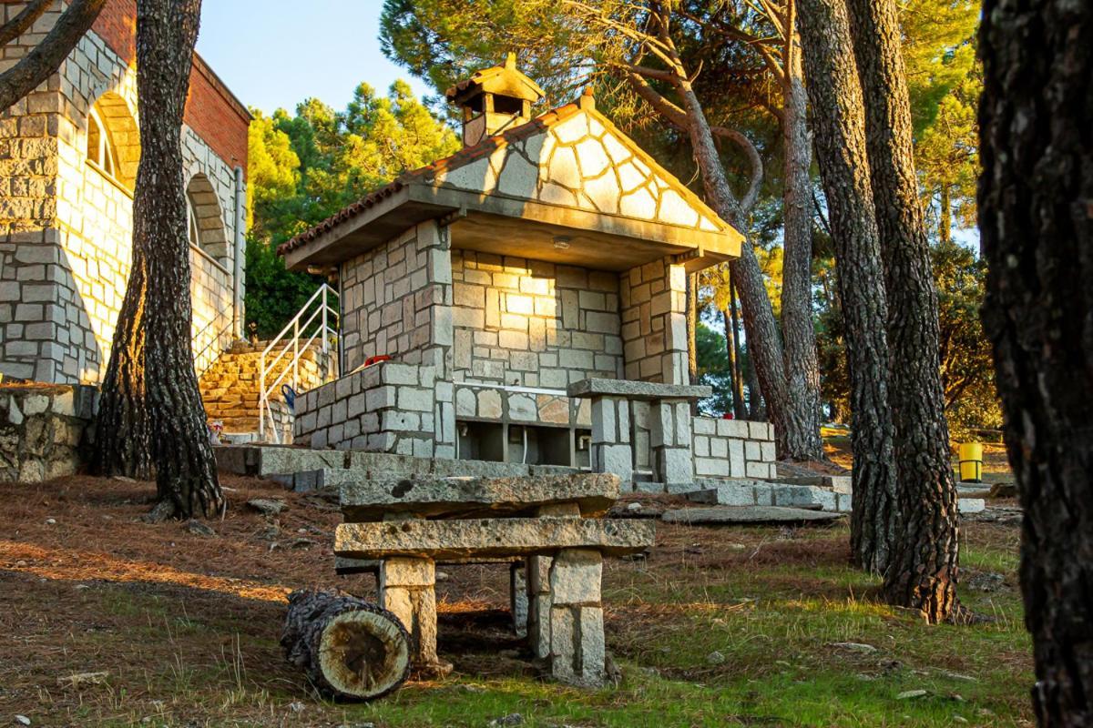 Casa Cadalso, Mirador De Gredos, Madrid Guest House Cadalso de los Vidrios Екстериор снимка