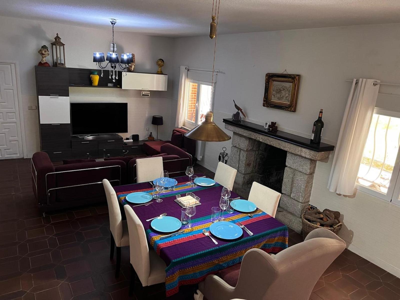 Casa Cadalso, Mirador De Gredos, Madrid Guest House Cadalso de los Vidrios Екстериор снимка